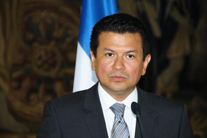 Ministr zahraničí Salvadoru Hugo Martínez