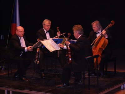 Stamicovo kvarteto. Zleva: Jindřich Pazdera, Josef Kekula, Jan Pěruška, Petr Hejný.