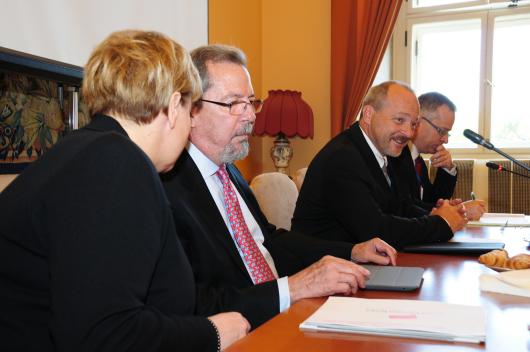 Náměstek Tomáš Dub a honorární konzul Nikaraguy na setkání s českými podnikateli