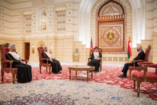 Diskuse velvyslance Juraje Koudelky se sultánem Haithamem