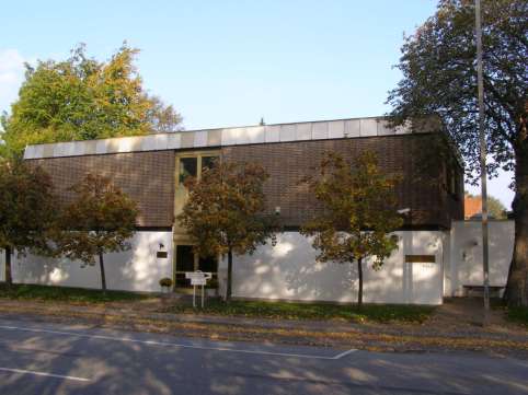 budova uradu podzim 2006