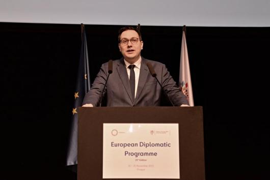 Mladí diplomaté z celé EU absolvovali vzdělávací program v Praze 