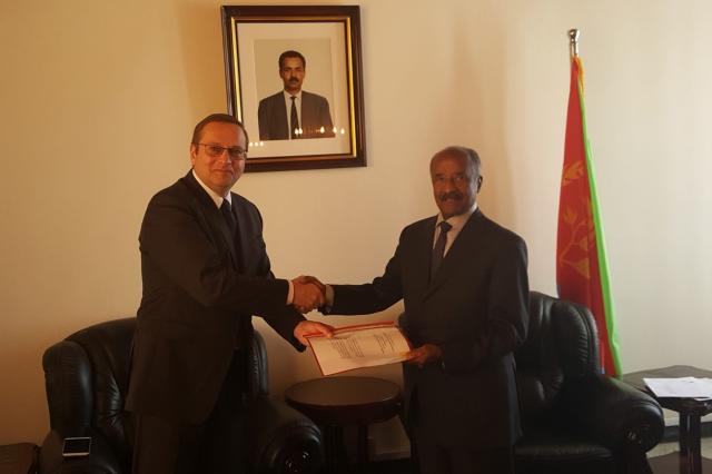 Velvyslanec Jan Fulík s ministrem zahraničí Eritreje Osmanem Salehem 