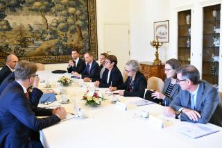 Ministr Lipavský přijal prezidentku Evropské banky pro obnovu a rozvoj