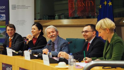 Slavnostní zahájení mezinárodních ozvěn MFDF Ji.hlava v roce 2016 v Evropském parlamentu