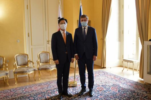 Ministr Petříček přijal nového velvyslance Korejské republiky
