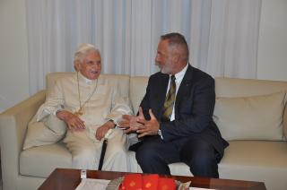 J.E. velvyslanec ČR při Svatém stolci u emeritního papeže Benedikta XVI.