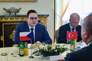 Ministři zahraničí Česka a Turecka jednali o situaci na Ukrajině a rozšiřování NATO