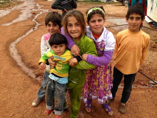 Předání humanitární pomoci z Moravy syrským ženám a dětem