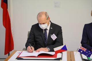 Signing of the Extradition Treaty between the Czech Republic and Australia
