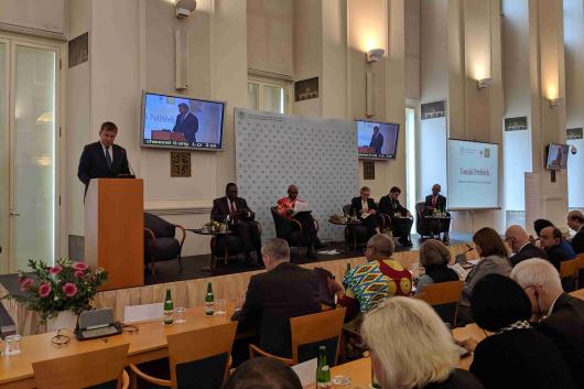 Ministr Petříček zahájil  mezinárodní konferenci „Kreativní, inovativní a participativní Afrika“