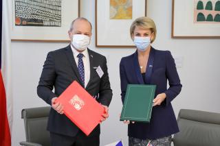 Podpis Smlouvy o vydávání mezi Českou republikou a Austrálií