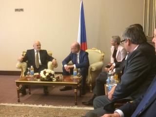 الاجتماع مع السيد إبراهيم جعفري، وزير خارجية العراق