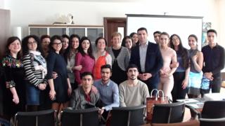doc. Bozděchová se svými studenty v Baku
