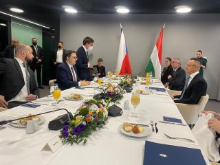 Ministr Lipavský se zúčastnil jednání zemí V4 a Turecka v Budapešti.