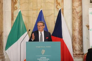Velvyslanec Kynštetr představil priority CZ PRES s ministrem Byrnem