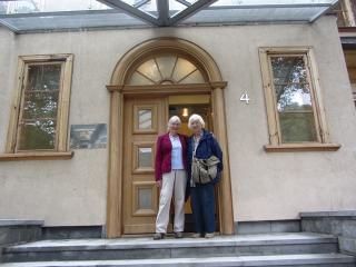 Sporleder sisters' visit at the Embassy of the Czech Republic (from left: Maria, Věra)