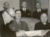 V přítomnosti premiéra J. Šrámka podepisují ministr zahraničních věcí J. Masaryk a generál de Gaulle deklaraci o neplatnosti mnichovské dohody, 28.9.1942, LA-F/053-05/03