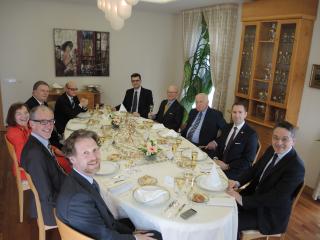 Oběd exprezidenta V. Klause s velvyslanci
