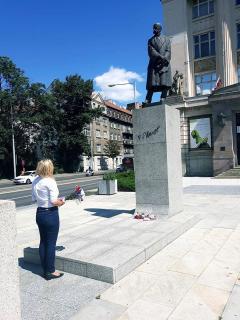 Předsedkyně parlamentní skupiny Česko - slovenského přátelství poslankyně Monika Oborná navštívila Bratislavu.